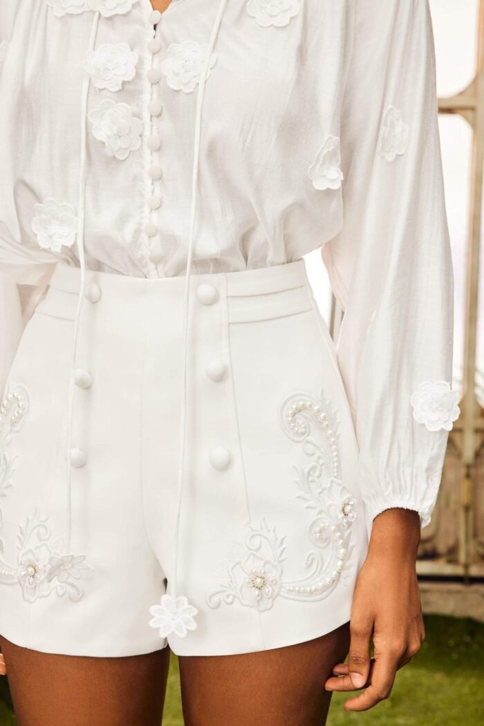 Baylee Floral Embroidered Shorts - Image 5