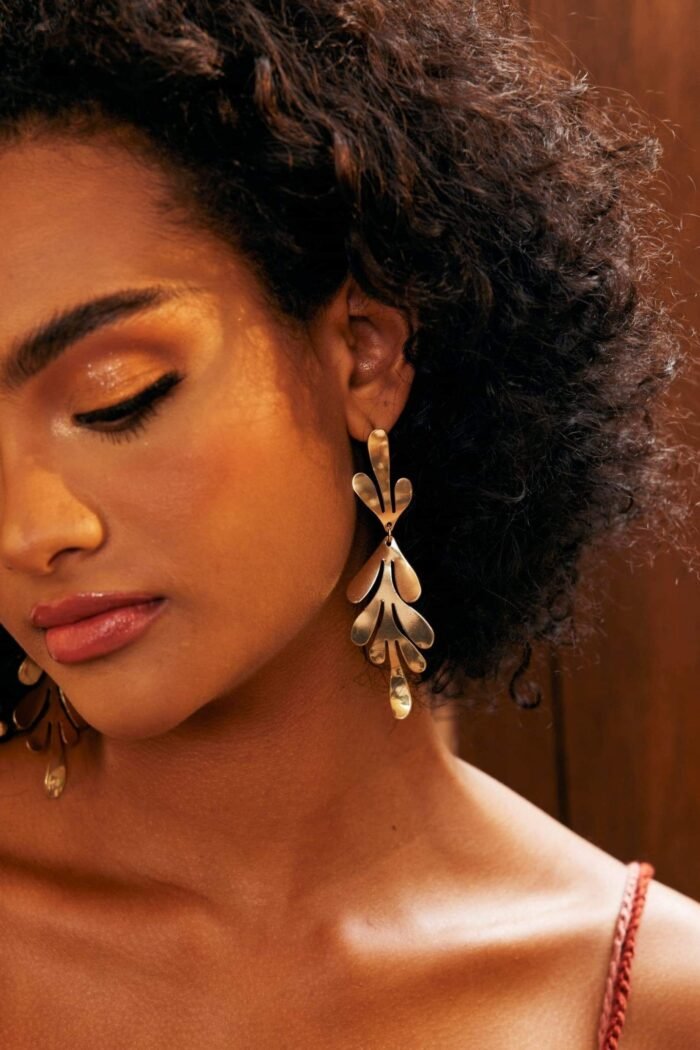 Brass Leaf Dangle Earrings - Image 4