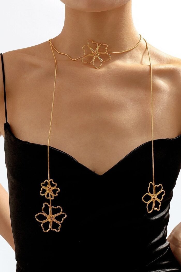 Flower Metal Chain Necklace - Image 1